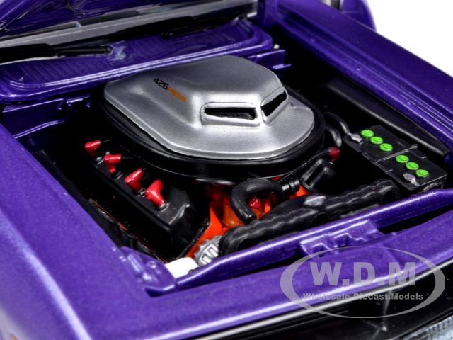   PLYMOUTH CUDA BARRACUDA 426 HEMI IN VIOLET 1/25 BY FIRST GEAR 40 0264