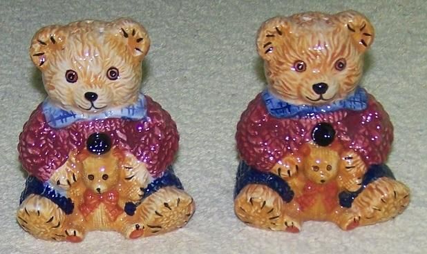 Salt & Pepper Shakers *Teddy Bear with teddy bear* New  