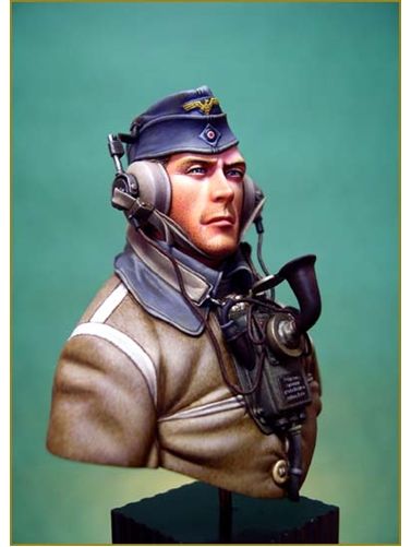 10 BUST MILITARY HOBBY MODELGerman S Boot crew  