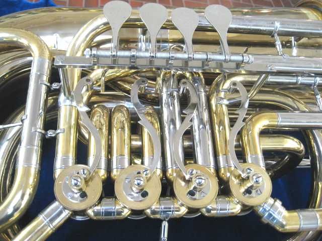 GOOD USED YAMAHA YBB 641 PROFESSIONAL BBb TUBA IN VERY GOOD CONDITION 