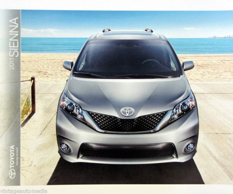 2011 Toyota Sienna minivan new vehicle brochure  