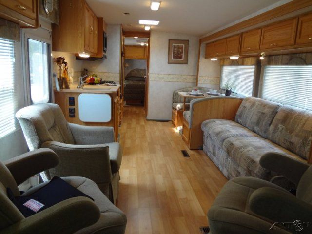 03 Winnebago Sightseer 33L Wood Floors Free Warranty & Delivery 03 