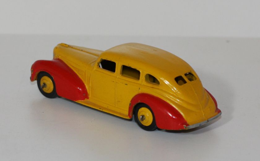 DINKY TOYS 39E CHRYSLER ROYAL SEDAN TT RED YELLOW RARE  