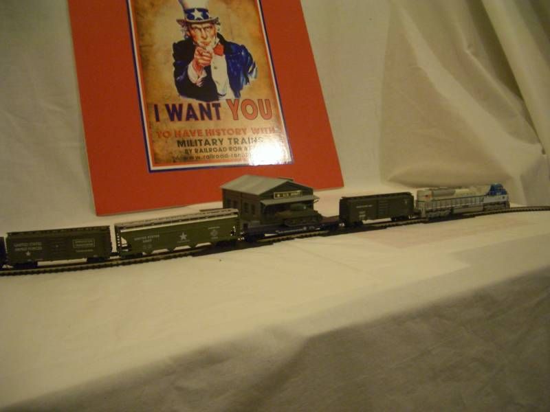 KATO N GEORGE BUSH 4141 SD70 & 6 CARS US ARMY TRAIN  