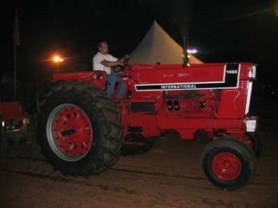 International 1466 Pulling Tractor  