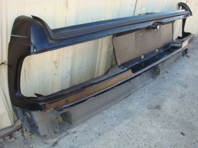 BMW E24 M6 635csi L6 REAR TAIL LIGHT CENTER BODY PANEL  