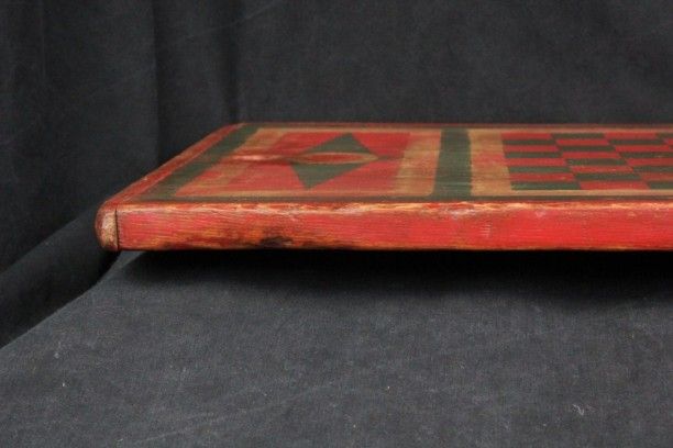 L660 VINTAGE AMERICAN PAINTED WOOD CHECKER BOARD AMERICAN FOLK ART 