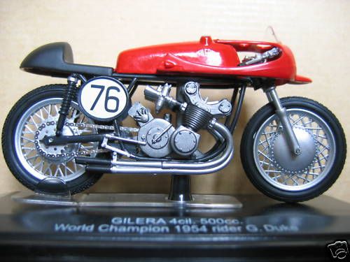   22 GILERA 500 G. DUKE 1954 WORLD CHAMPION PROTAR MOTORCYCLE  