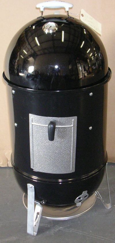 WEBER SMOKEY MOUNTAIN COOKER SMOKER  