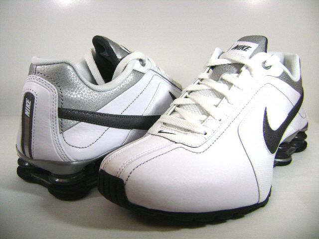 407988 107 NEW MENS NIKE SHOX CONUNDRUM WHITE/MET GREY  