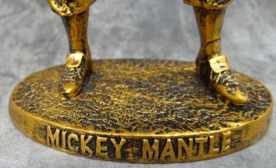   Mantle Bronze look Figurine New York Yankee Collectable WOW  