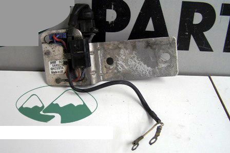 LAND ROVER DISTRIBUTOR MODULE 3 PINS AND BRACKET  