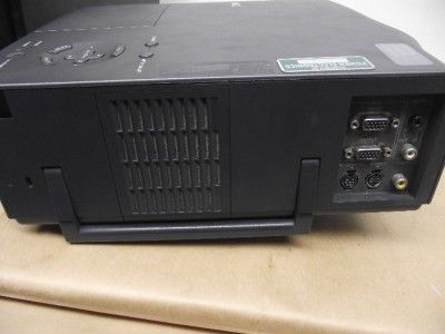 NEC MULTISYNC VT540   LCD PROJECTOR  