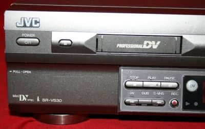 JVC SR VS30 PROFESSIONAL S VHS AND MINI DV VCR S/N 0640 072874305611 