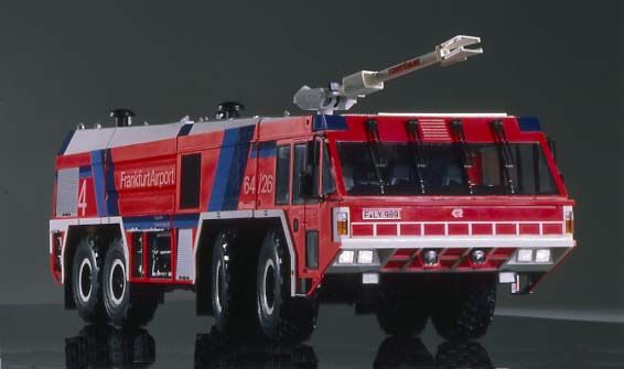 Revell 1/24 rosenbauer GFLF Simba 8x8 Airport firetruck  