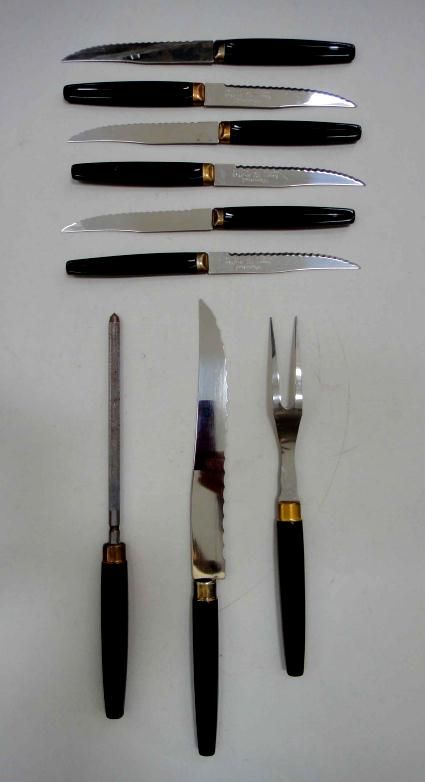 vintage REGENT SHEFFIELD CUTLERY SET w/STEAK KNIVES  