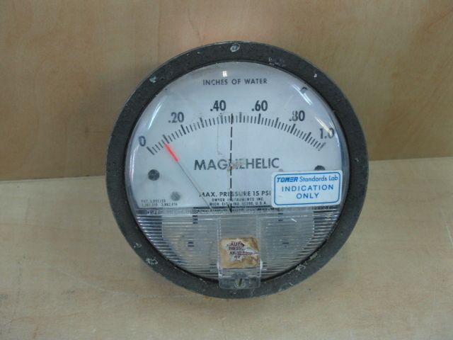 Magnehelic Pressure Gauge 2001C 15PSIG 20 140F  