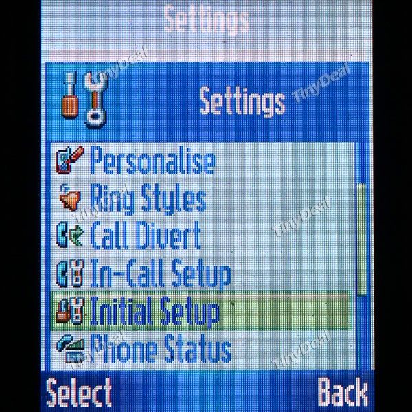 Motorola RAZA V3I Silver 850/900/1800/1900MHZ Flip Mobile Cell Phone 