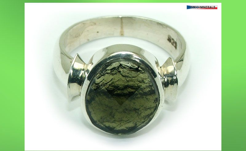 MOLDAVITE FACETED RING SILVER.925   US 8 1/2   30.9ct  