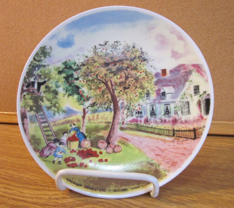 Currier & Ives   American Homestead Autumn Collector Plate   7 1/8 