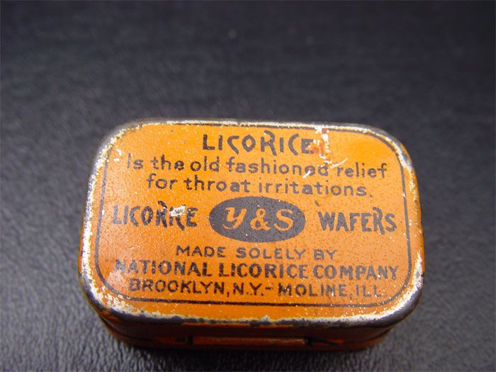 Vintage Y & S Licorice Wafers Acme Can Company Tin  