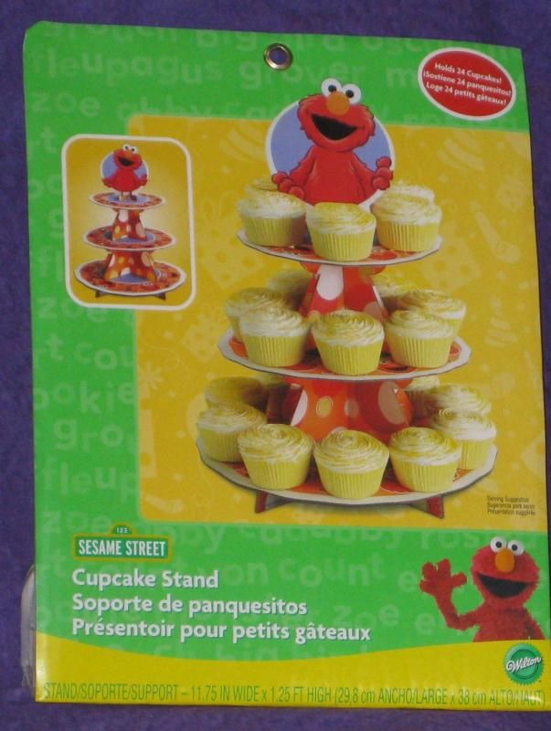 ELMO TREAT AND CUPCAKE STAND. CARDBOARD.WILTON.  