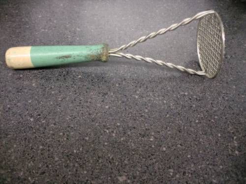 Vintage Twisted Wire Potato Masher With Green & Cream Handle  