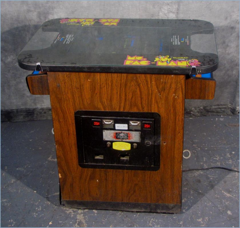 VINTAGE MS. PACMAN TABLE TOP, COCKTAIL TABLE, 19, ARCADE GAME  