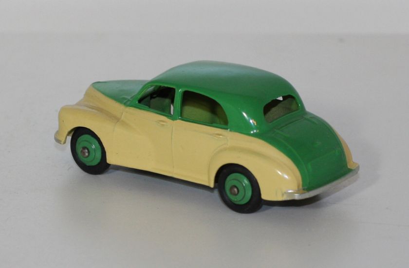 DINKY TOYS 159 MORRIS OXFORD GREEN/CREAM MINT  