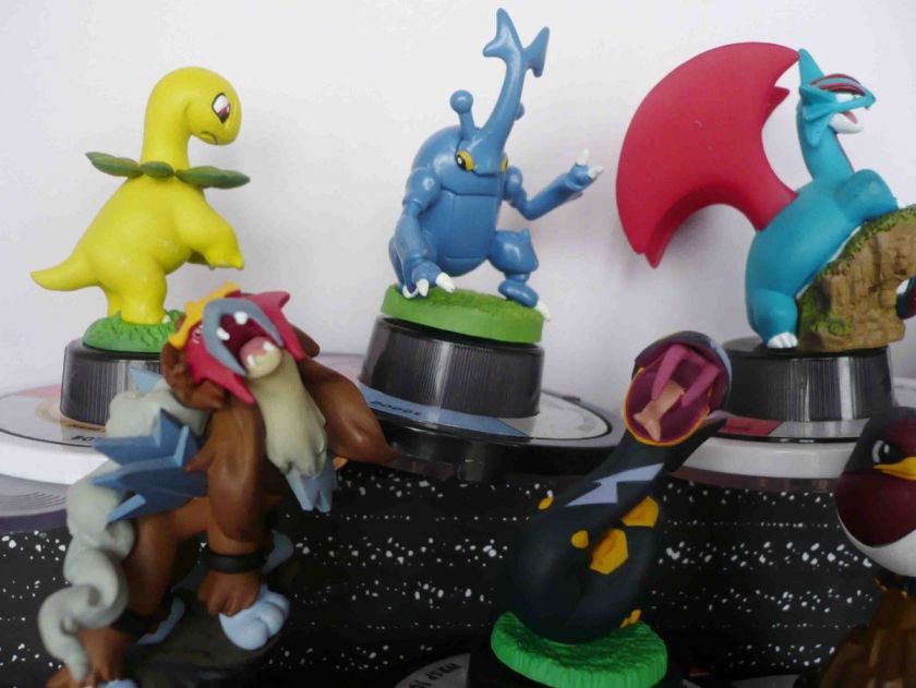 12 Pokemon Pikachu BAYLEEF ENTEI TAILLOW SALAMENCE PIKACHU RAYQUAZA 